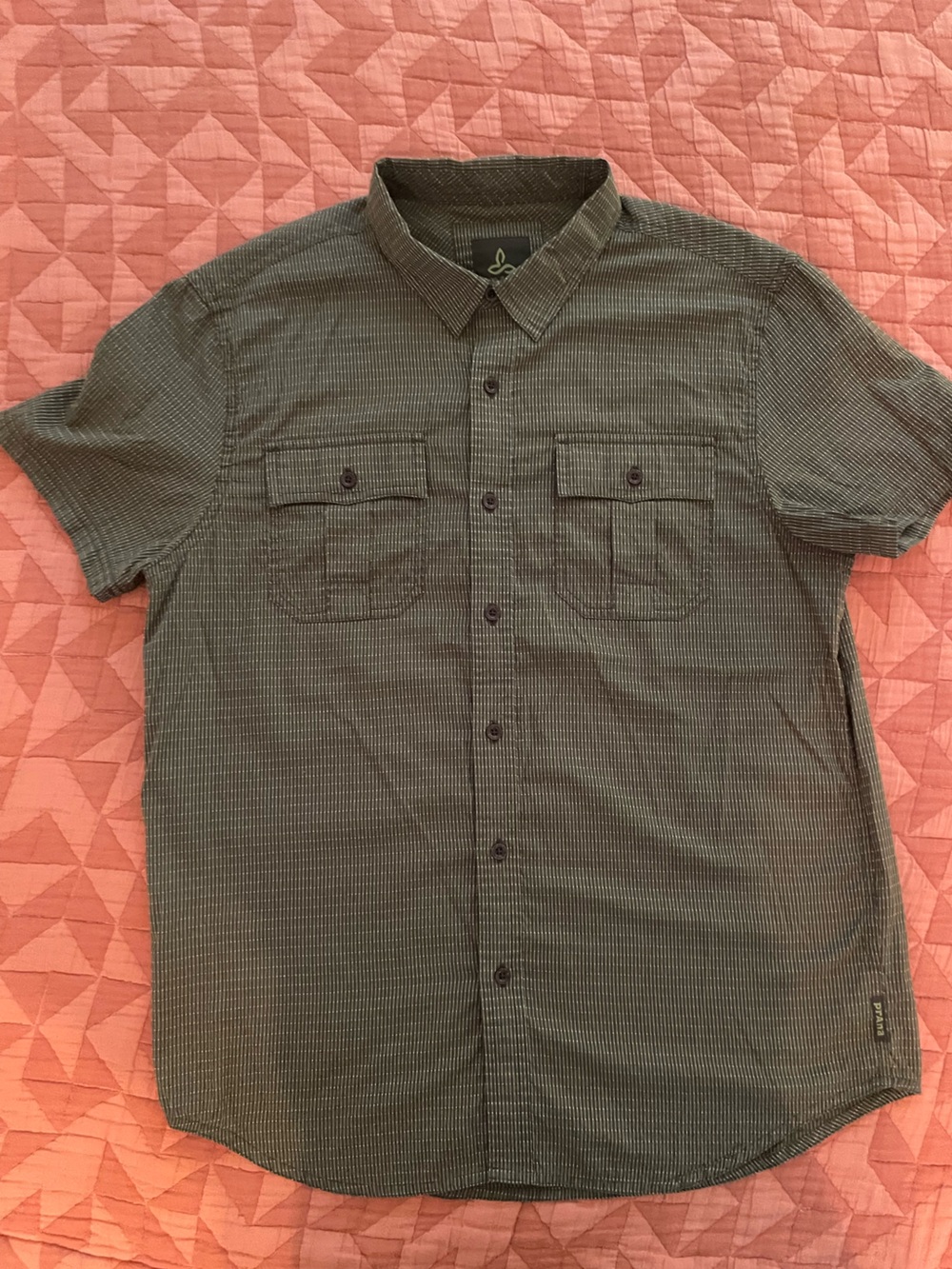 Men’s Prana Med Green Shirt